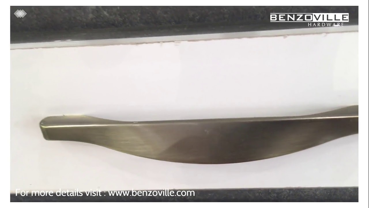 Benzoville - Cabinet Handle in Antique Brass Finish Siro ( Austria )
