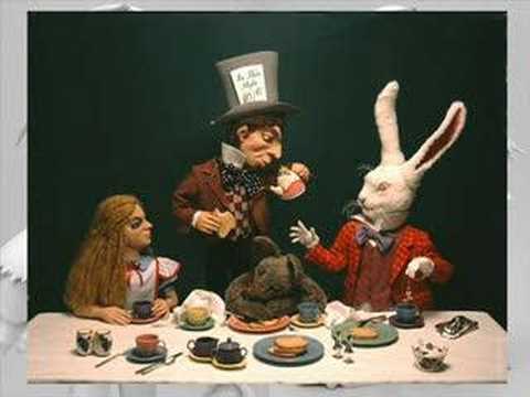 Alice no País das Maravilhas: Bonecos das Personagens