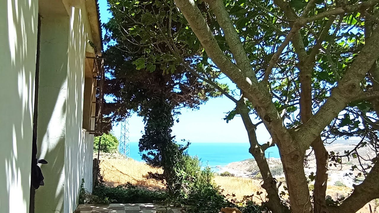 غرسة 🌳ومنزل 🏠رائعة مساحة 380متر منطقة سيدي قنقوش منضر غزال ومطل على الشاطئ 🏖️ 0703640826طنجة💥💯