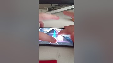 Arcaea: trying to play on phone recorded by other phone