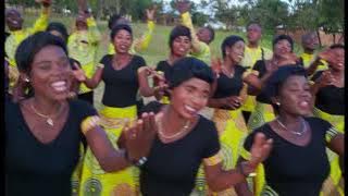 AFRICAN NATIONAL CHURCH OF ZAMBIA BUSOKOLOLO CHURCH CHOIR NIWE CIBINDA NAKONDE