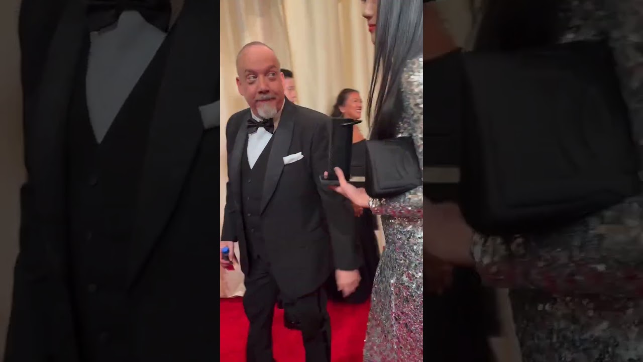 Paul Giamatti Best Actor Nominee Walks the Oscars Red Carpet