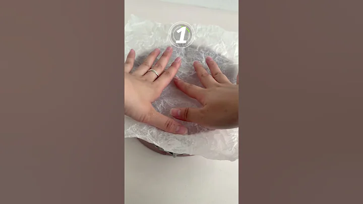 Lining a baking pan in 3 SECONDS 😳 Ultimate baking hack! #kitchenhacks #baking #tips