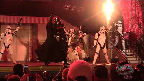 Darth Vader & Boba Fett dance to Smooth Criminal in Dance-Off with the Star Wars Stars 2012
