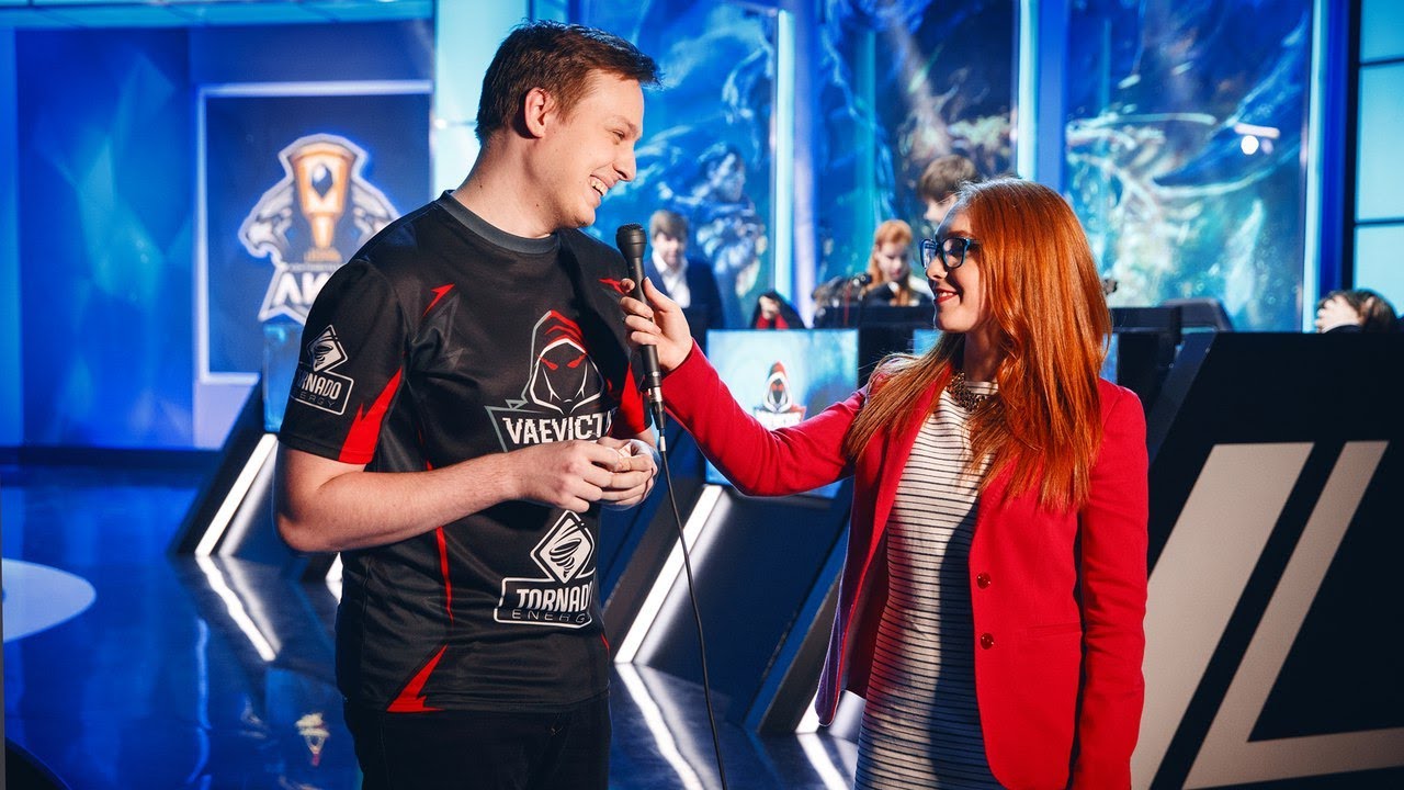 twitch.tv/unho1y_stream