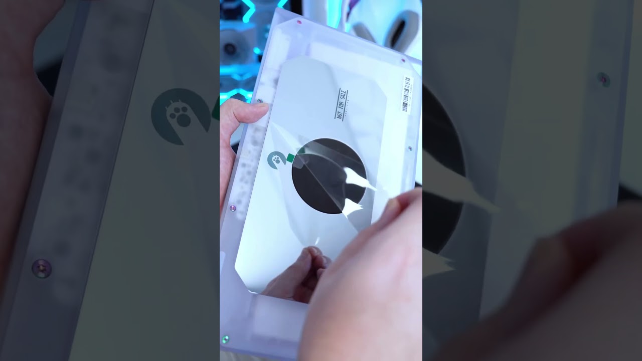 This is the Angry Miao CYBERBOARD GlacierR2 Christmas edition.