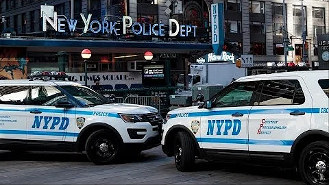 NYPD says emailed bomb threats are "not credible"