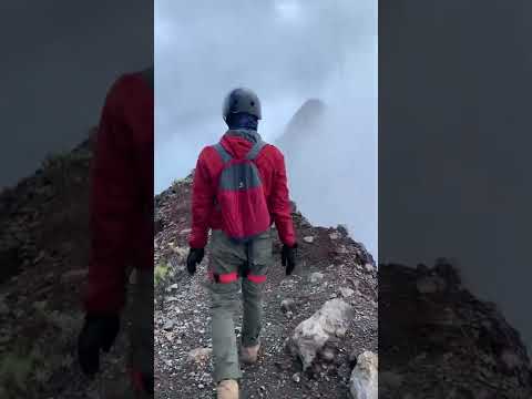 Ternyta jalurnya tidak seram 😅 Gunung Raung