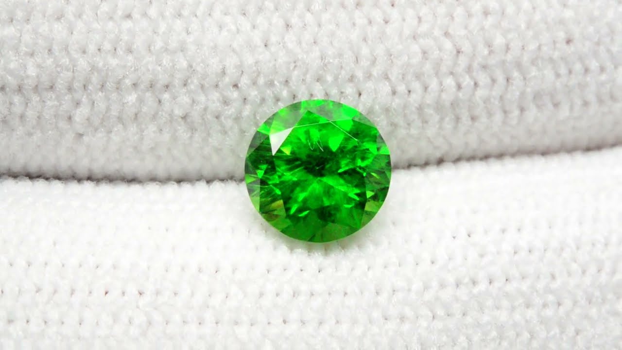 Demantoid Garnet 1.00 carats