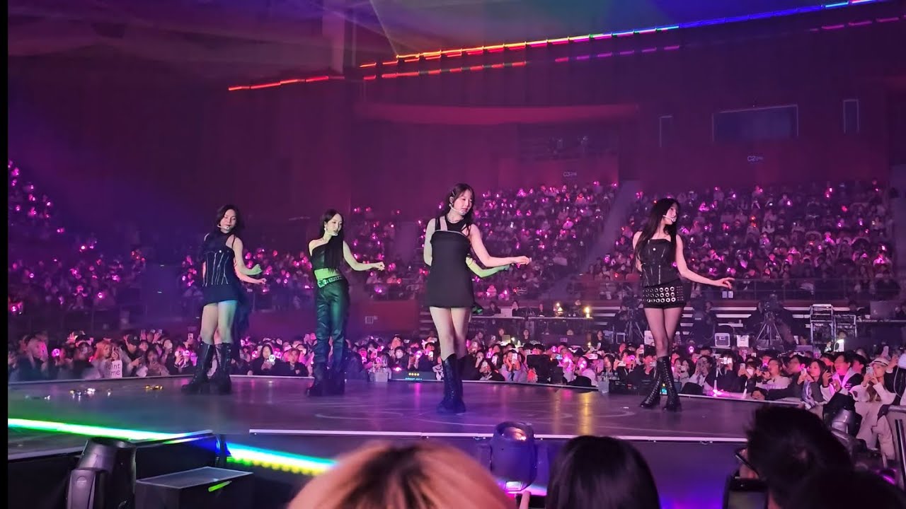 250119 여자친구 GFRIEND 10th Anniversary Season of Memories Day 3 ‘Rainbow’ 직캠 Fancam