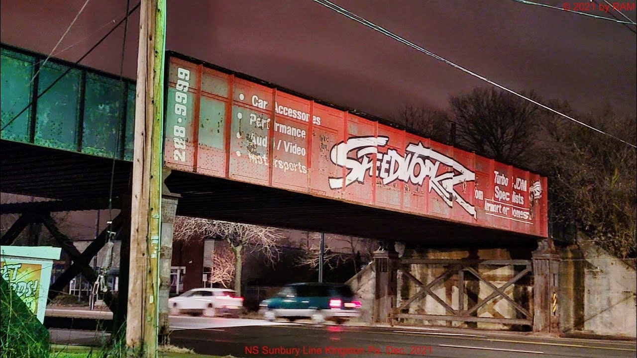 Finally! Norfolk Southern 11Z at Kingston Pa. Dec. 18 2021 