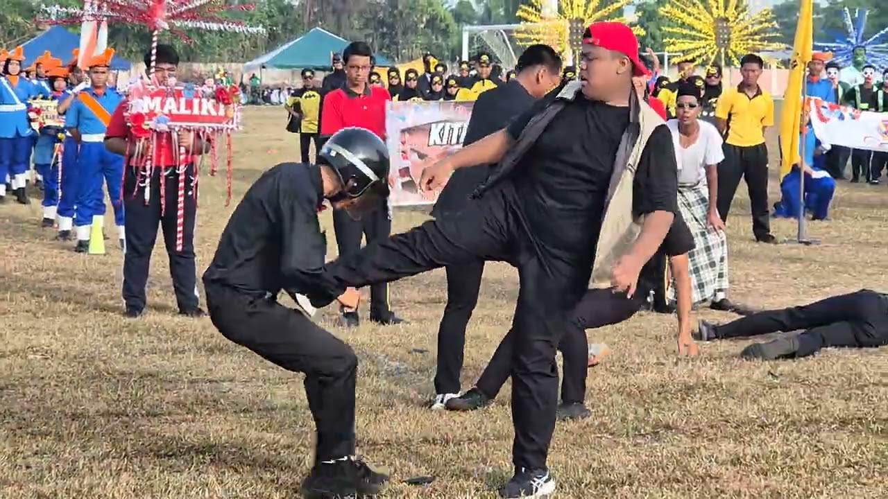 Ep Khas : KOT 2024 Gimik Perbarisan Rumah Sukan MALIKI