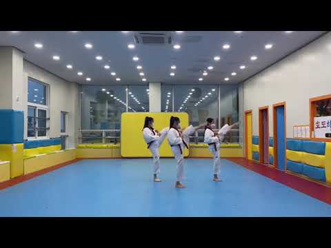 2021백석대총장배 중등부 단체품새 태극6장(영웅태권도장)