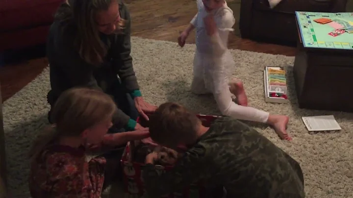 Kids getting Kirby video   box   Dec 2016