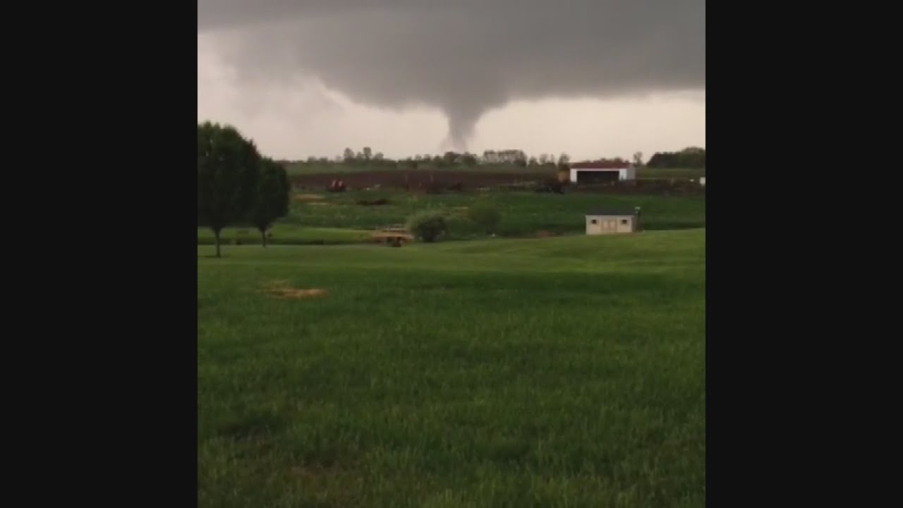 Viewer captures possible tornado on camera - YouTube
