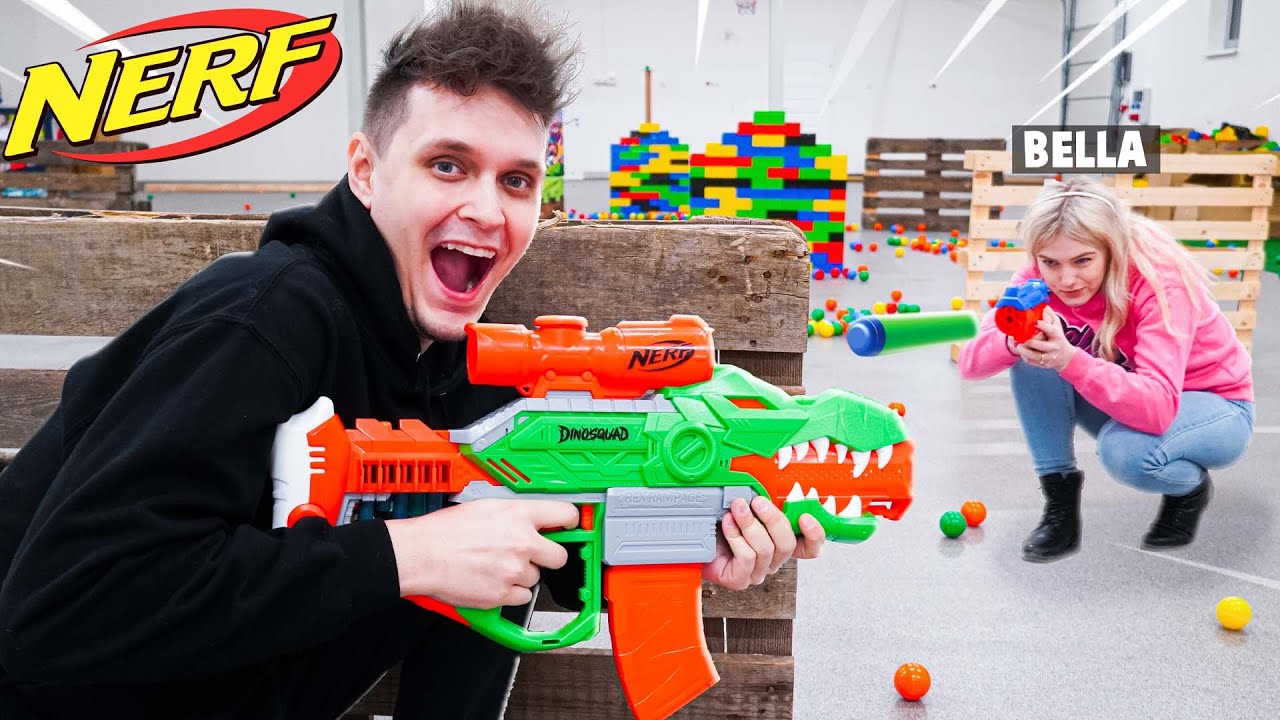 Vito I Bella Bitwa Na Klocki BITWA Z MOJĄ DZIEWCZYNĄ NA NERF GUN ZA 1,500 zł! | Vito vs Bella - YouTube