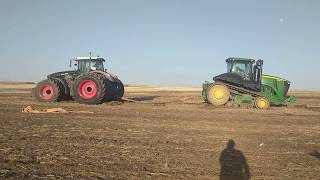 Fendt 1050 vs 560RT John Deere (See Description for details)