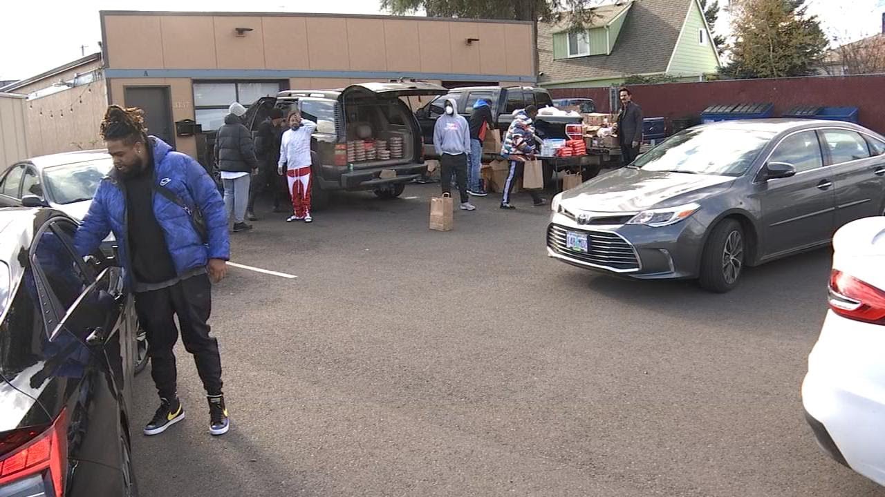 Trap Kitchen provides Thanksgiving meals for Portland families in need