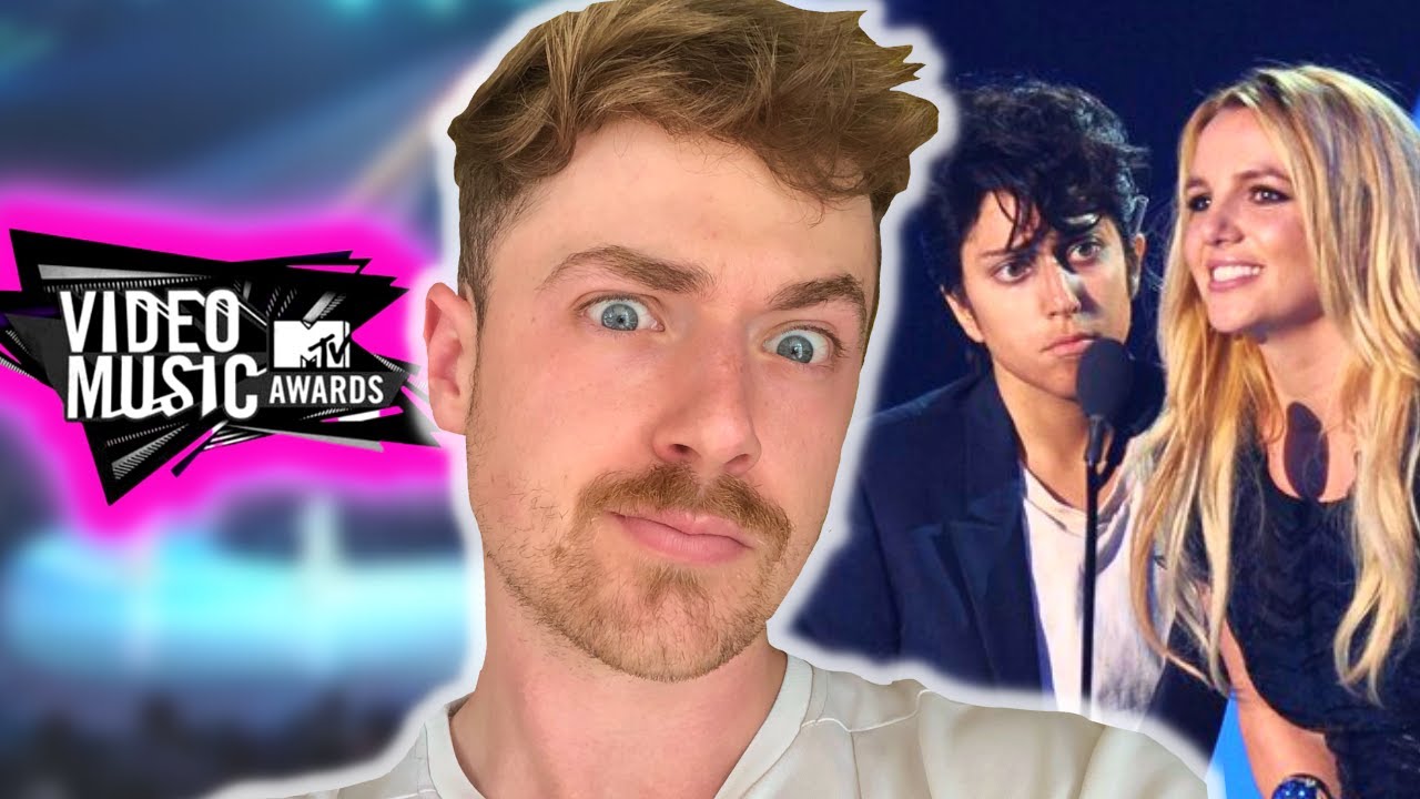 Церемония вручения премии MTV VMA 2011 года была ХАОТИЧНОЙ