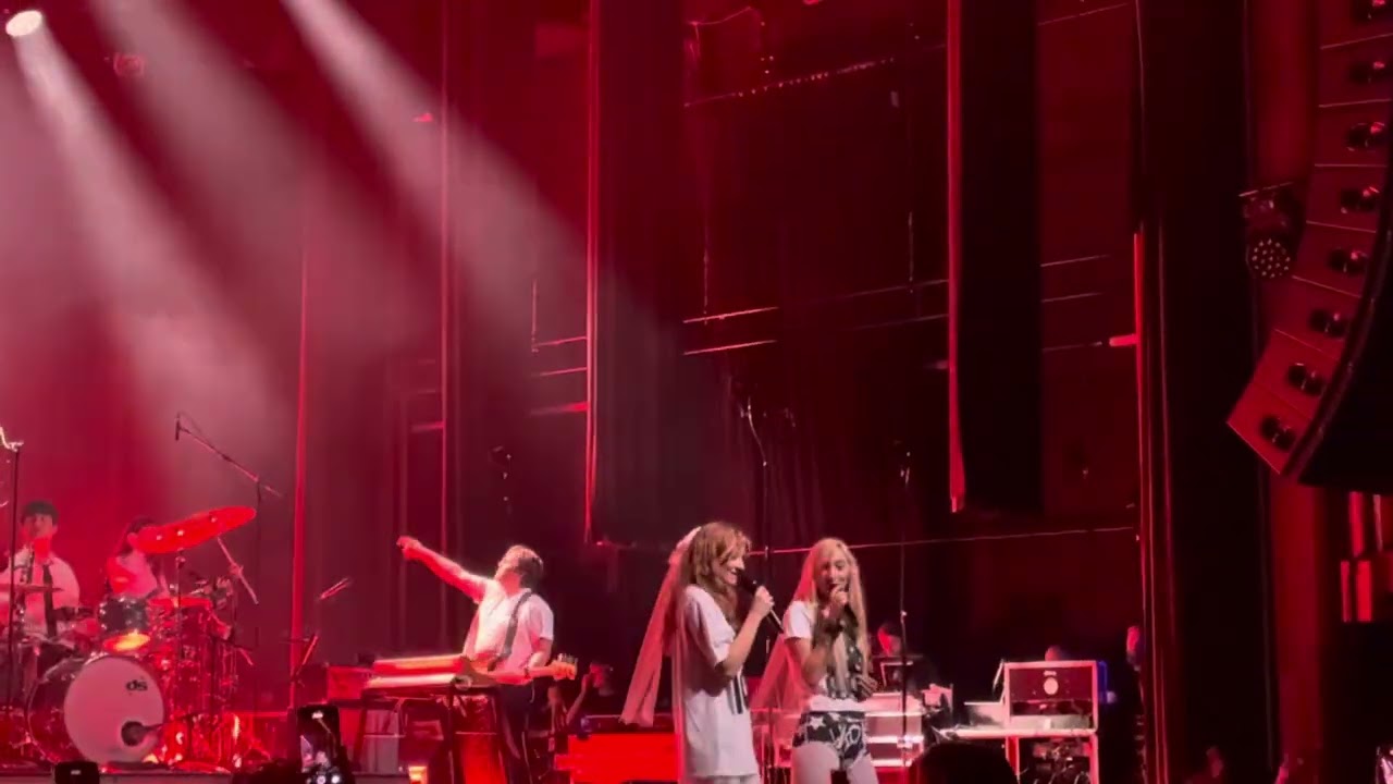 Froukje & S10 - ♡ Hart in Brand 🔥 (Live @ Ancienne Belgique, Brussel, night 1)