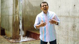 Video thumbnail of "Es Jesús"