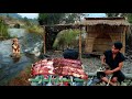 Survival in the rainforest - Man rescues puppy in water & cook beef ribs - Eating delicious