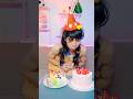モモの悲しい誕生日パーティー！ 👧🏻🎂😢💔