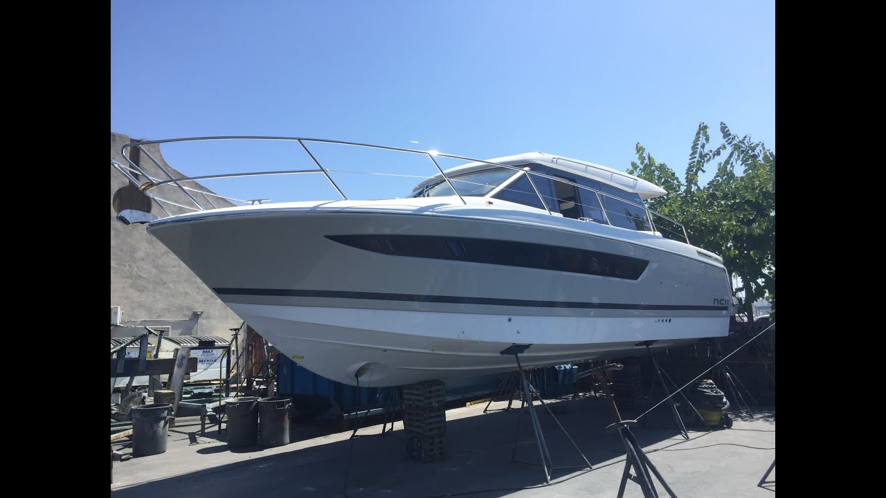 Jeanneau NC11 Power Boat first look video By: Ian Van Tuyl