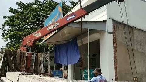 Cần cẩu UNIC 360v, cẩu cọc bê tông né dậy điện kỹ thuật.