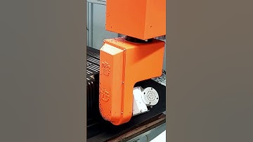 RBT CNC cutting machine： An efficient and powerful tool for luggage manufacturing