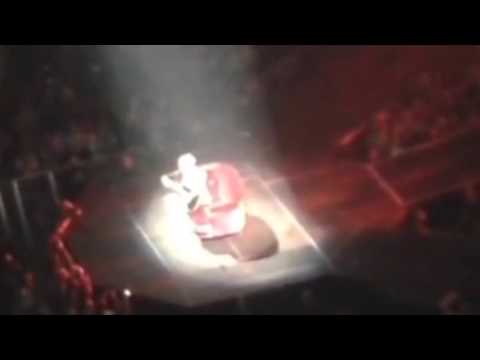 Justin Bieber Covers Justin Timberlake | Scoopla