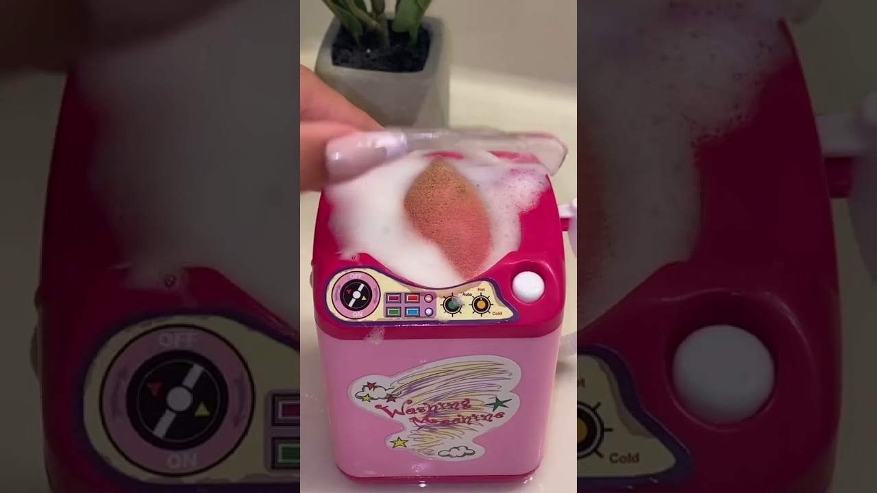 A Mini Washing Machine for Makeup Sponges Is Going Viral on Instagram