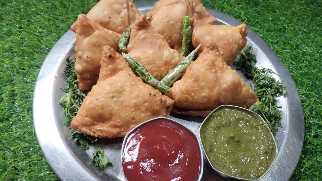 मैद्याच्या पिठापासून खस्ता समोसा तेलगट न होणारे दिवसभर मऊ नाही पडणार