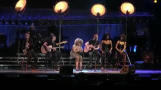 Tina Turner - I Can&#39;t Stand The Rain (Live from Bercy, 2009)