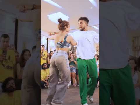 ආදරය ව දන ව