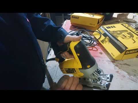 Электролобзик DEWALT DW349-ks Электролобзик DEWALT DW349-ks