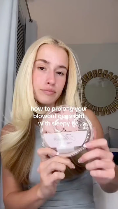 When the blowout looks even better the next day #sleepytie #hairhack #overnight hair