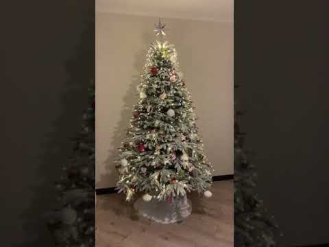 Искусственная заснеженная елка Стефани Exclusive.
