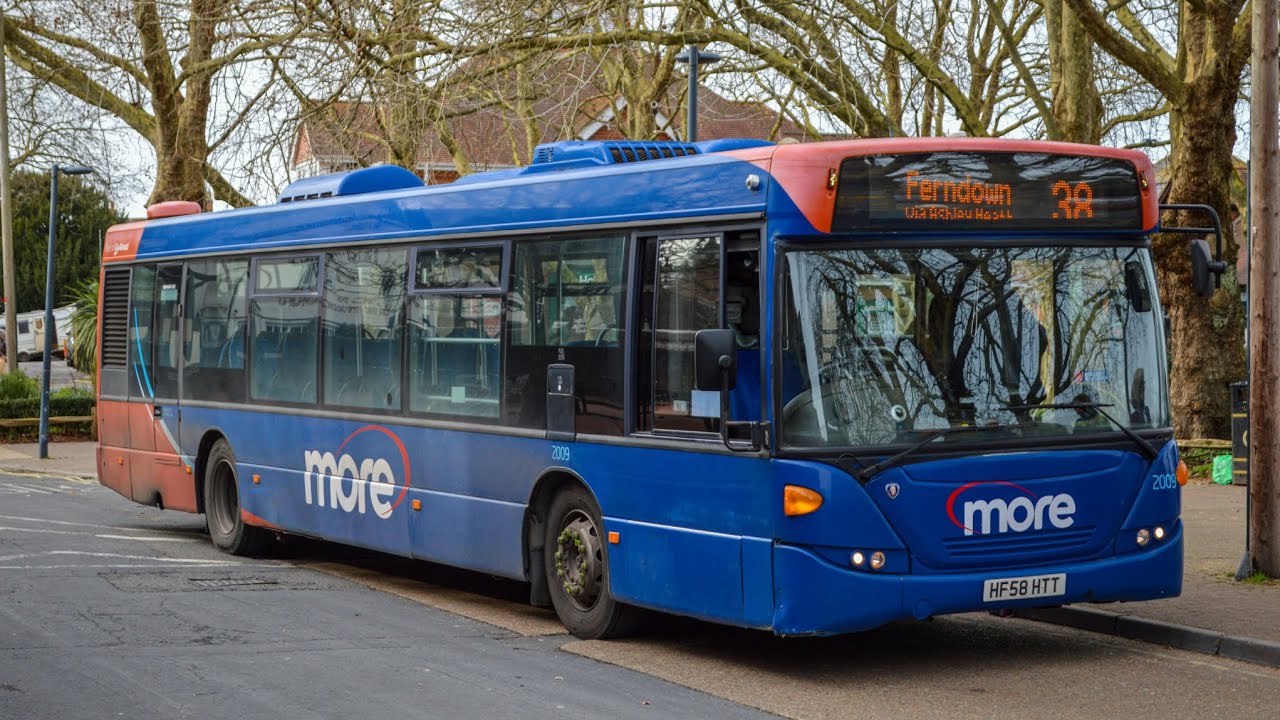 Morebus 2009 HF58HTT on the 38 to Ferndown 17/02/2026