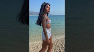 Model women organic house dep#chilloutmusic dancer #spiritueel