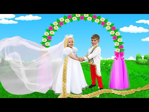 Video Sasha, Masha và Katya mặc đồ và mơ về một đám cưới... - youtube