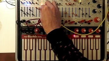 Techno / Buchla Music Easel