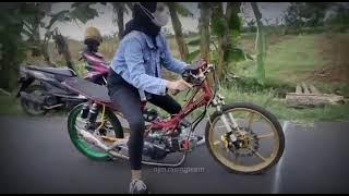 story' wa joki cantik bawa motor sleep engine 200 cc