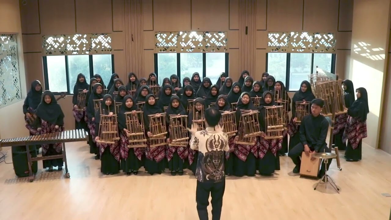 BANDUNG - ANGKLUNG SMPIT AL IRSYAD AL ISLAMIYYAH KARAWANG