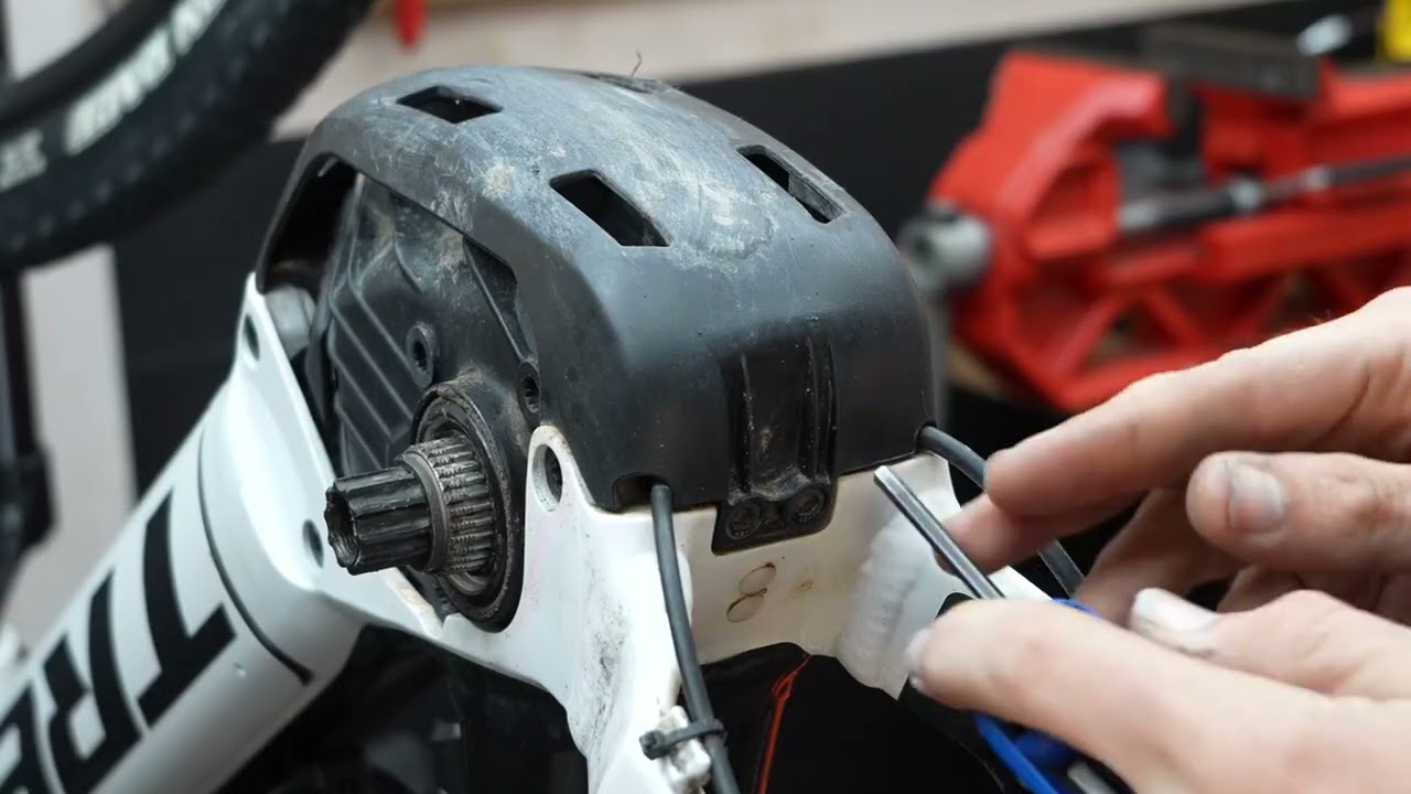 Bosch gen4 Motor Maintenance Part 1 - YouTube