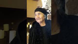 Θεια Μαριάνθη Κέλλη-Αλμυρούδη  τραγουδι για το κεντος του μαστιχιου