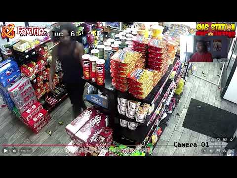 Shini Reacts To The Convenience Store Destroyer!
