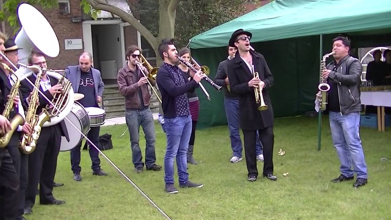 ambrassband playing