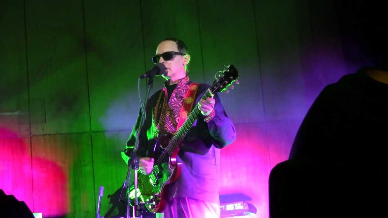 группа пикник развороченный в раю. новая песня пикник не бойся. пикник "искры и канкан". живой концерт группы пикник в соль на рен тв. пикник группа фото.