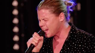 Conrad Sewell Performs 'Love Me Anyway' Live On TRL